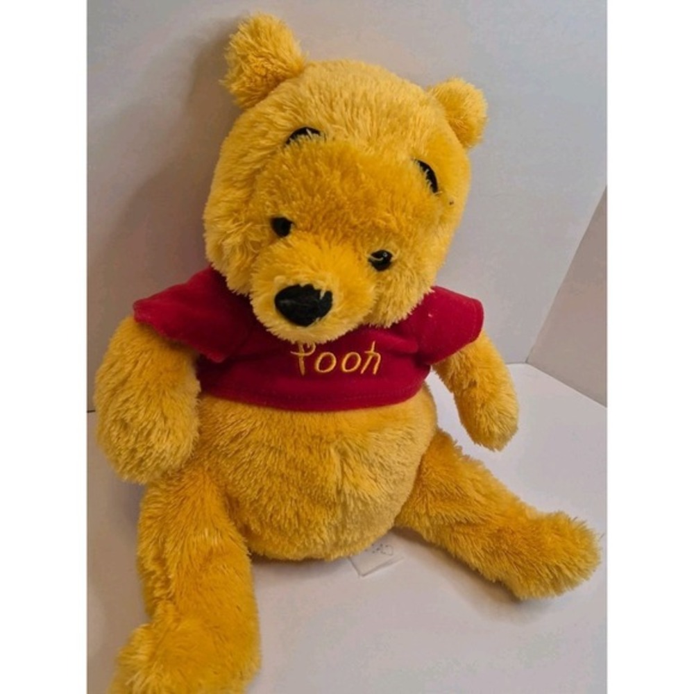 Winnie The Pooh Plush Toy Doll In Red Sweater‎ With The Hunny Pot Included GUC
